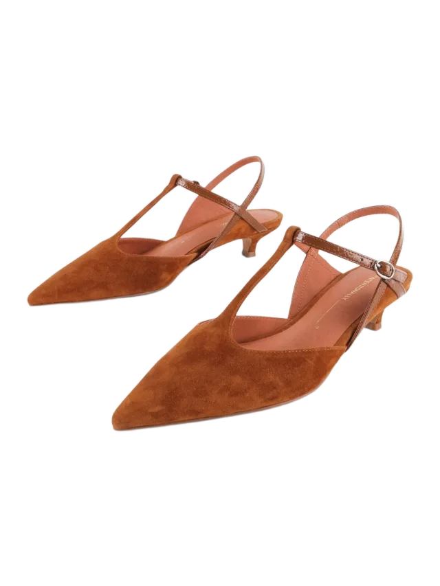 Intentionally Blank BBGIRL KITTEN HEEL PUMP