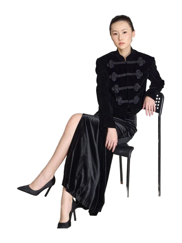 Qipology Cropped Velvet Napoleon Tang Jacket