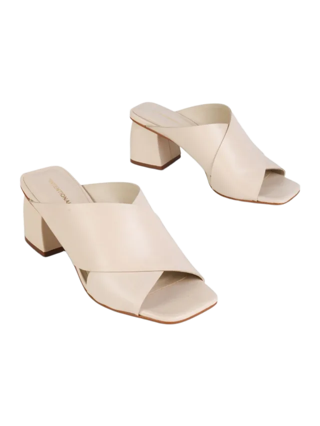 Intentionally Blank LEFTY MULE HEEL