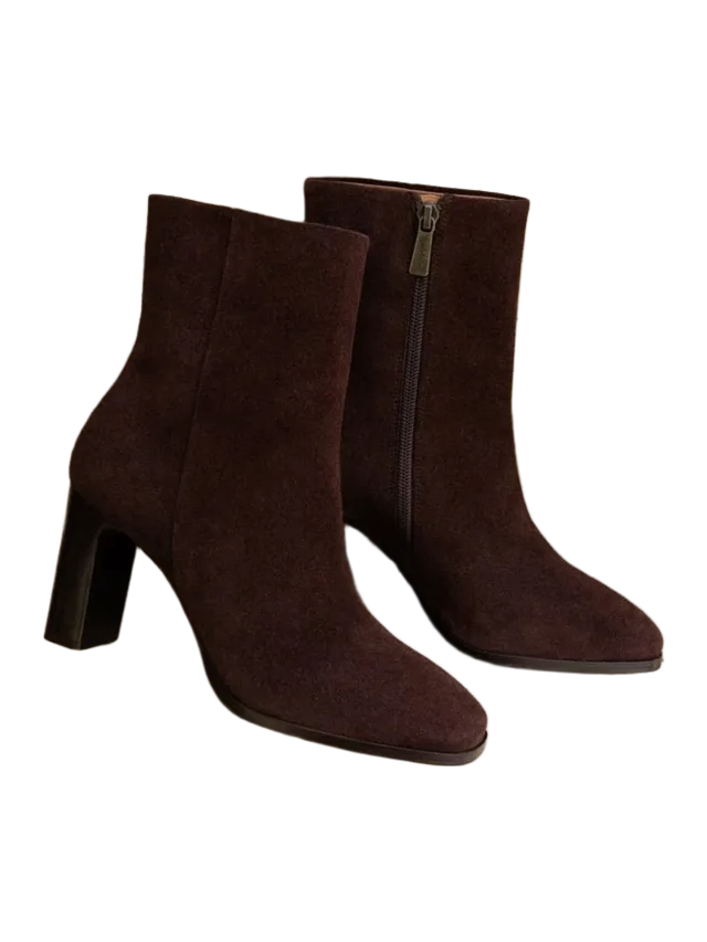 Bobbies May - Truffle Brown
