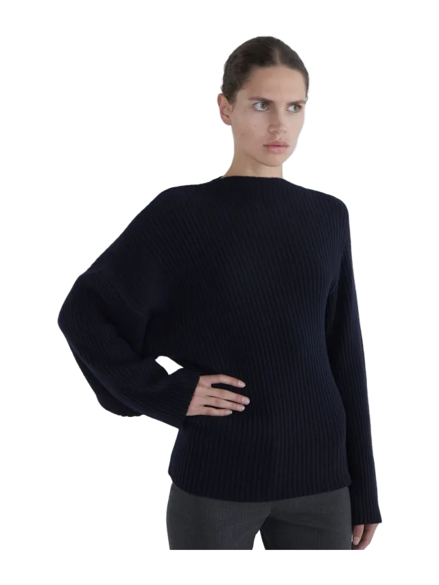paloma wool no 2760 / Fiona