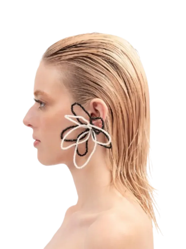 1CONCEPT Poisoned Lilies in Multi Beige and Black
