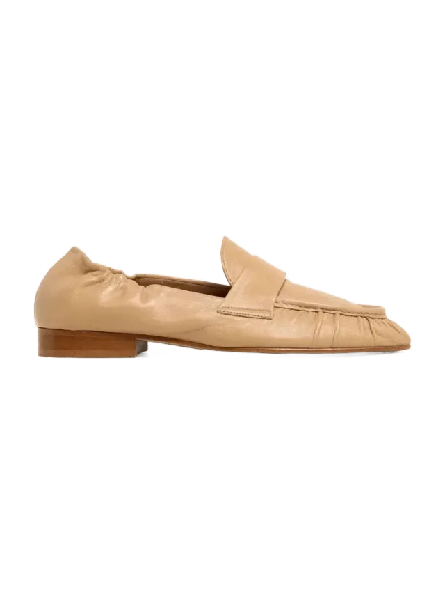 Flattered Samoa Leather Biscotti