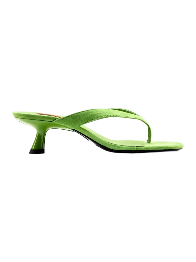 Suede Beep Thong In Matcha