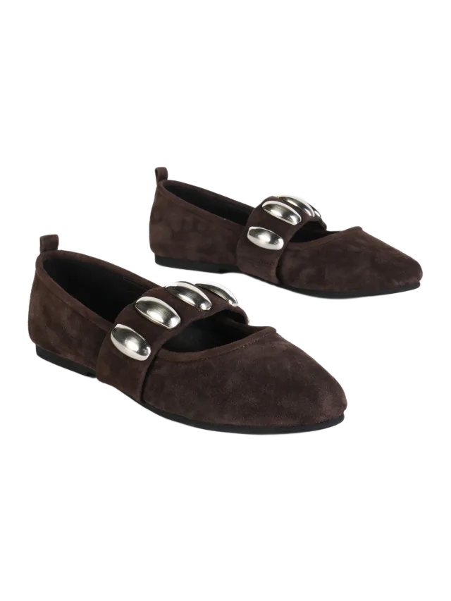 Intentionally Blank TONE OVERSIZED STUD MARY JANE FLAT