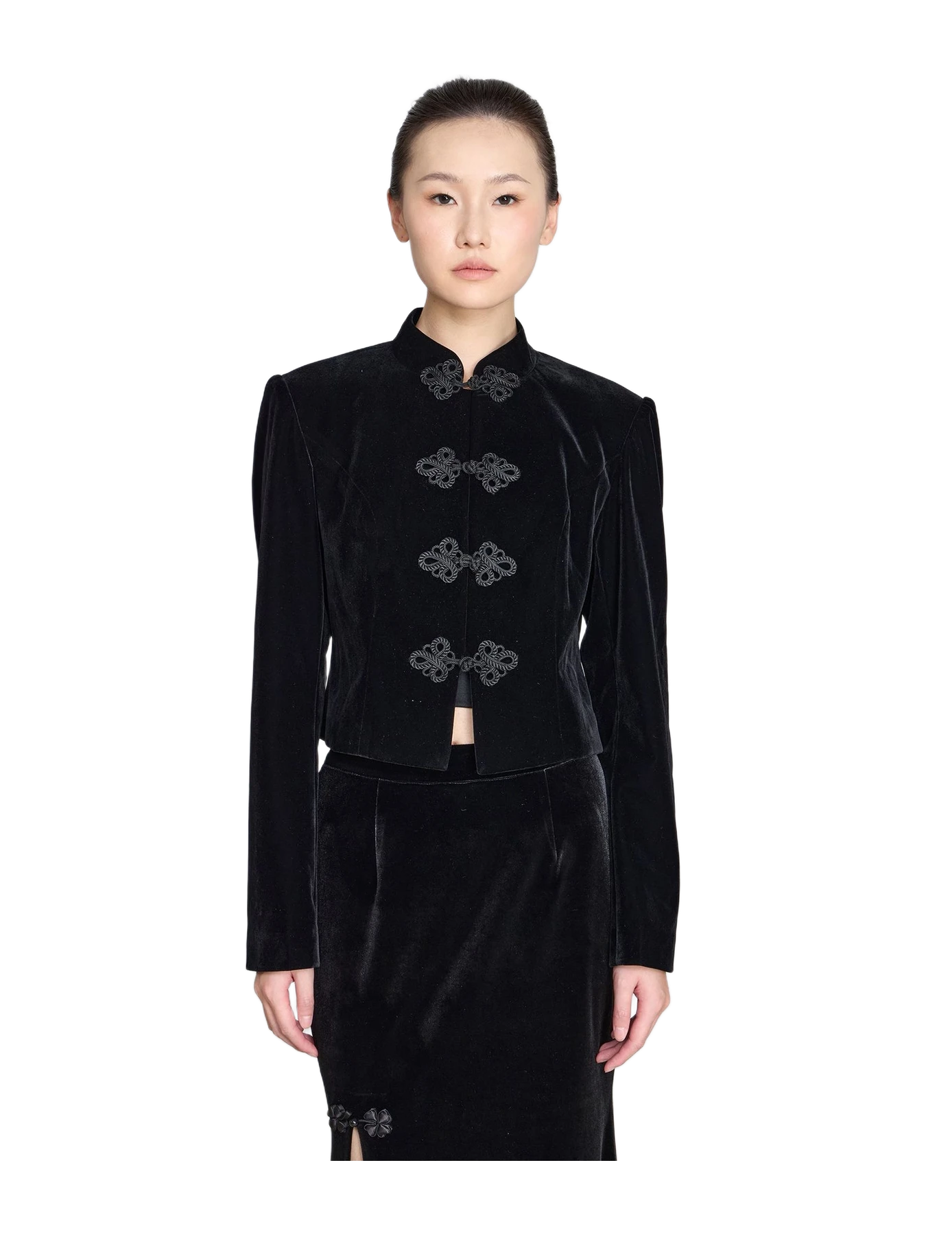 Qipology Cropped Velvet Pankou Jacket (black)
