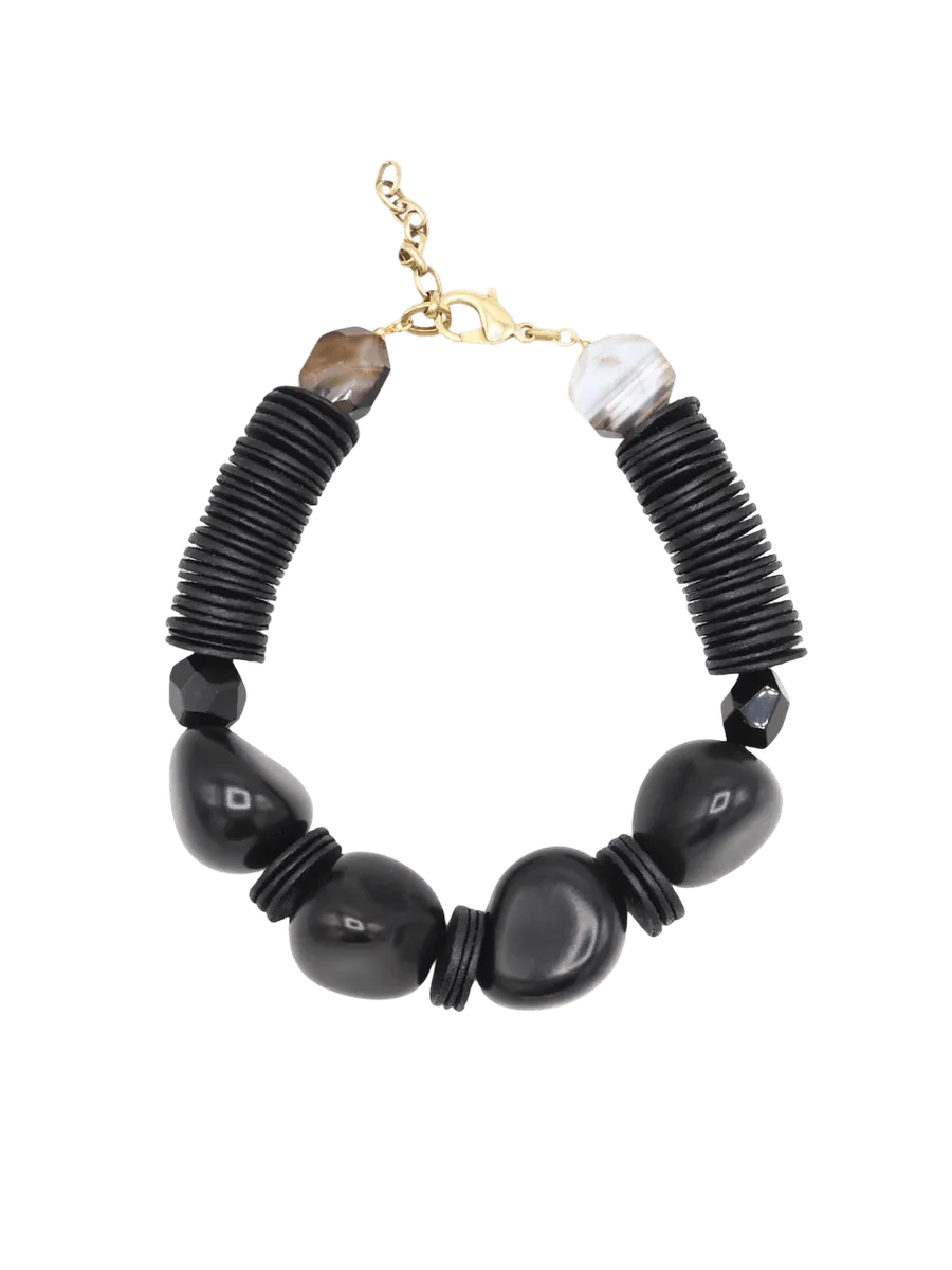 Sita Nevado Forma Necklace