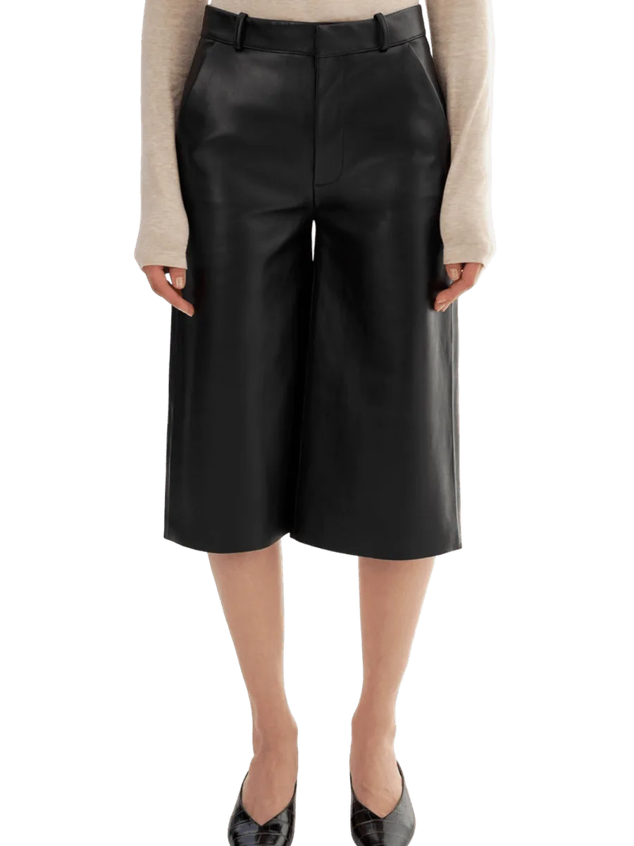 Lamarque LISE | Leather Bermuda Shorts
