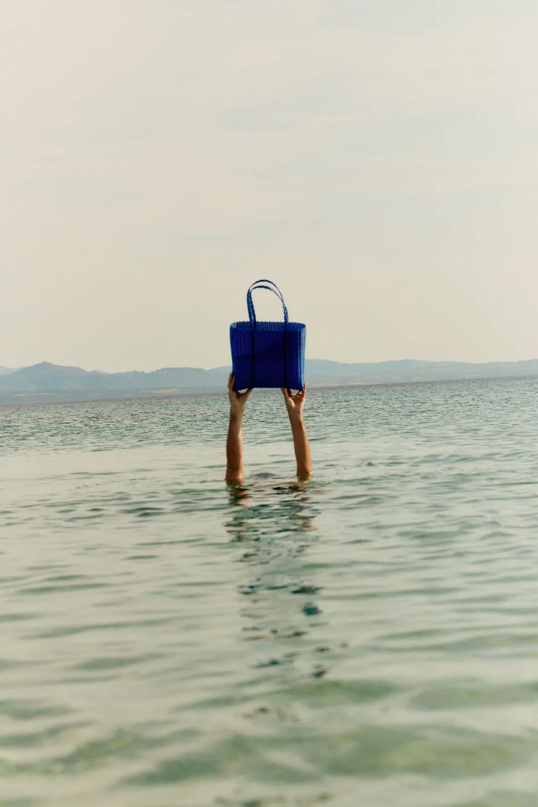 Statement Resort: Bags That Make the Outfit